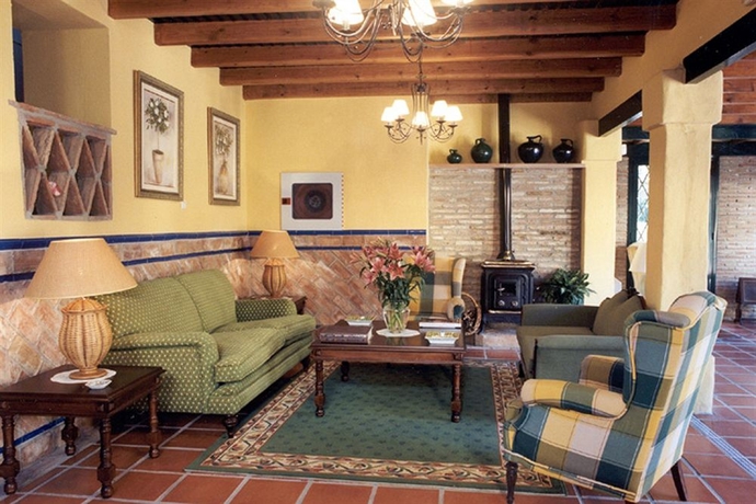Imagen de los interiores del Hotel Cortijo la Reina. Foto 4