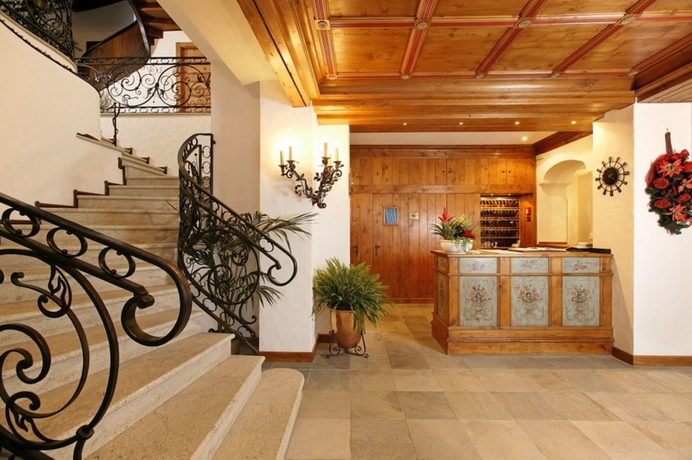 Imagen de los interiores del Hotel Cortina, Cortina d'Ampezzo . Foto 19