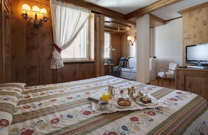 Imagen de la habitación del Hotel Cortina, Cortina d'Ampezzo . Foto 11