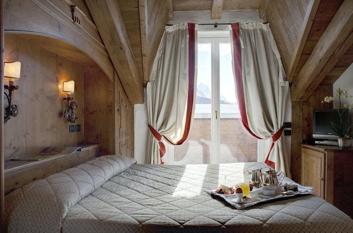 Imagen de la habitación del Hotel Cortina, Cortina d'Ampezzo . Foto 14