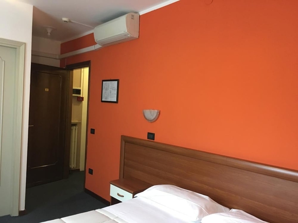 Imagen de la habitación del Hotel Cortina, Garda. Foto 6