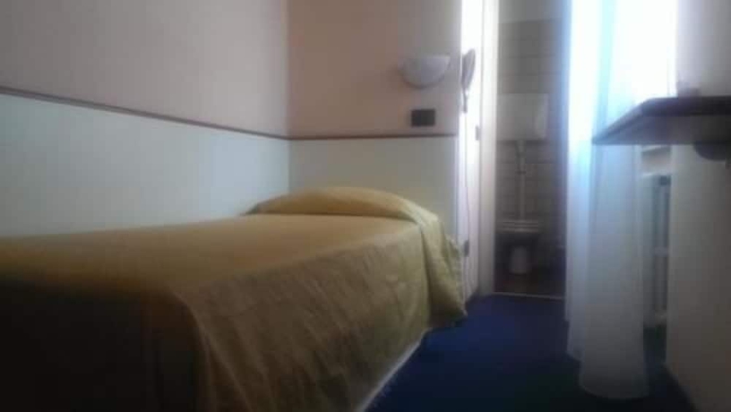 Imagen de la habitación del Hotel Cortina, Garda. Foto 7