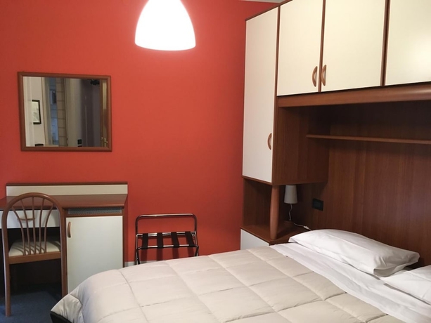 Imagen de la habitación del Hotel Cortina, Garda. Foto 8