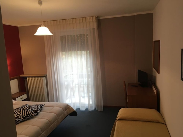 Imagen de la habitación del Hotel Cortina, Garda. Foto 9