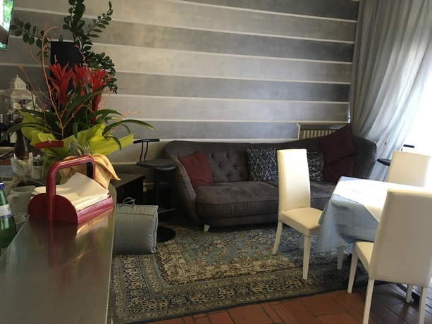 Imagen de los interiores del Hotel Cortina, Garda. Foto 19