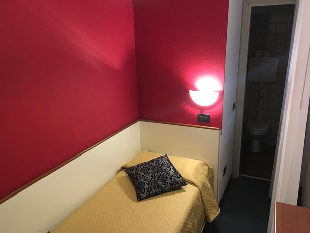 Imagen de la habitación del Hotel Cortina, Garda. Foto 17