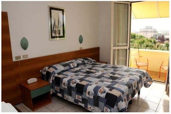 Imagen de la habitación del Hotel Cortina, Rimini. Foto 12