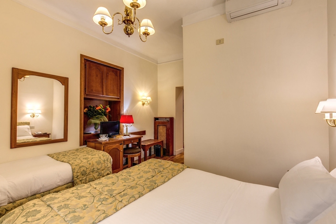 Imagen de la habitación del Hotel Cortina, Roma. Foto 10