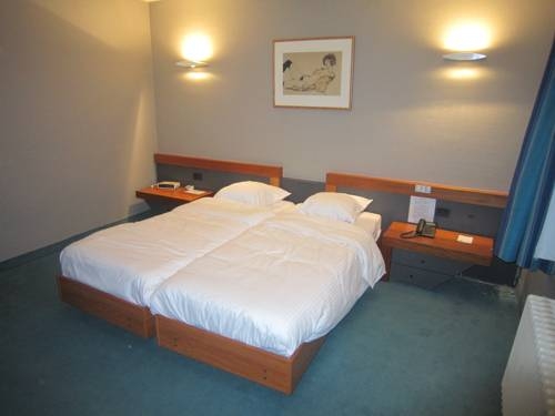 Imagen general del Hotel Cortina, WEVELGEM . Foto 3