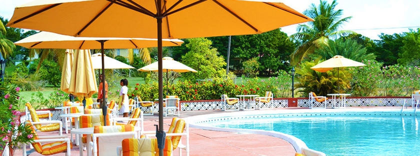 Imagen de la piscina del Hotel Cortsland. Foto 15