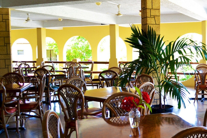 Imagen del bar/restaurante del Hotel Cortsland. Foto 4