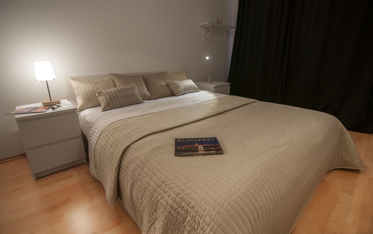 Imagen general del Hotel Corvin Center Suites. Foto 2