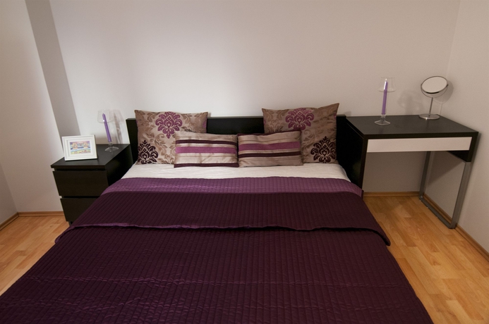 Imagen de la habitación del Hotel Corvin Center Suites. Foto 8