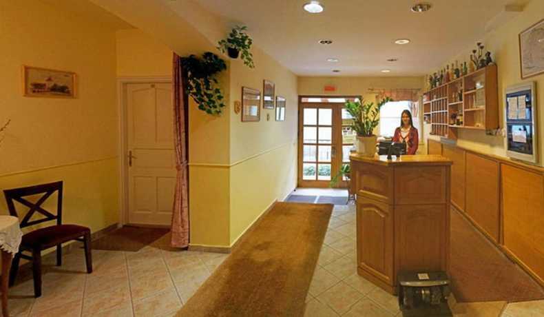 Imagen de los interiores del Hotel Corvin, Gyor. Foto 17
