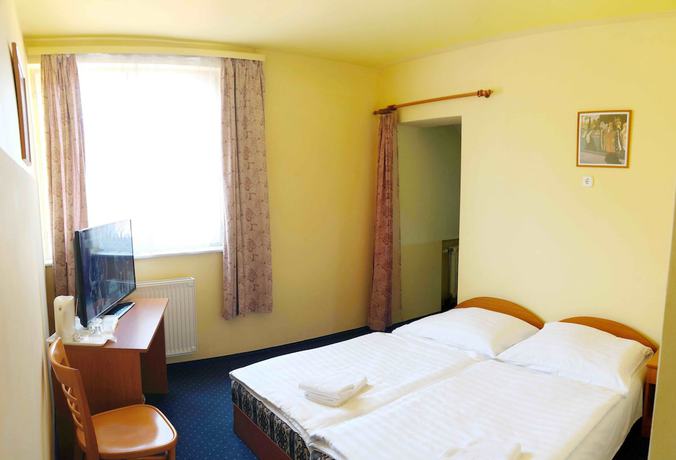 Imagen de la habitación del Hotel Corvin, Gyor. Foto 8