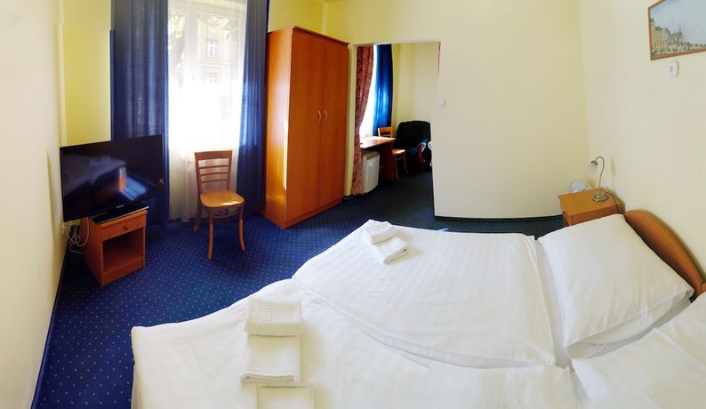 Imagen de la habitación del Hotel Corvin, Gyor. Foto 16