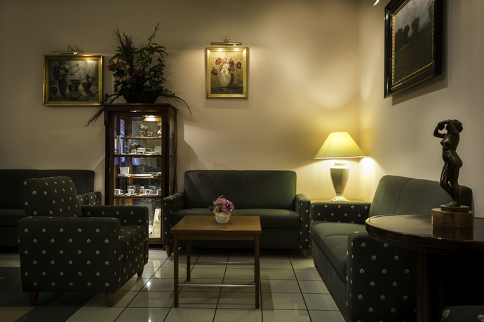 Imagen de los interiores del Hotel Corvin Hotel Budapest Sissi Wing. Foto 10