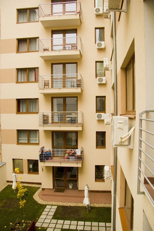 Imagen de los interiores del Hotel Corvin Plaza Apartments Y Suites. Foto 12