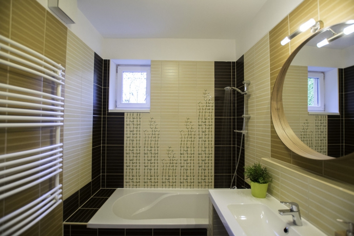 Imagen de la habitación del Hotel Corvin Plaza Apartments Y Suites. Foto 8