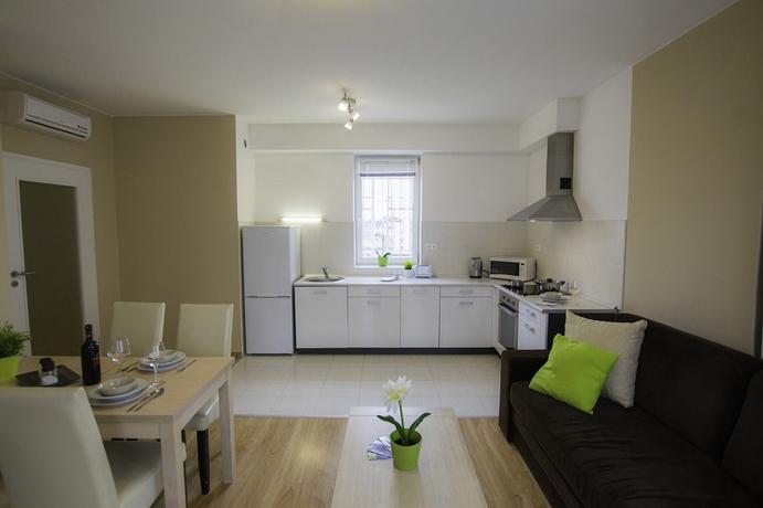 Imagen de los interiores del Hotel Corvin Plaza Apartments Y Suites. Foto 15