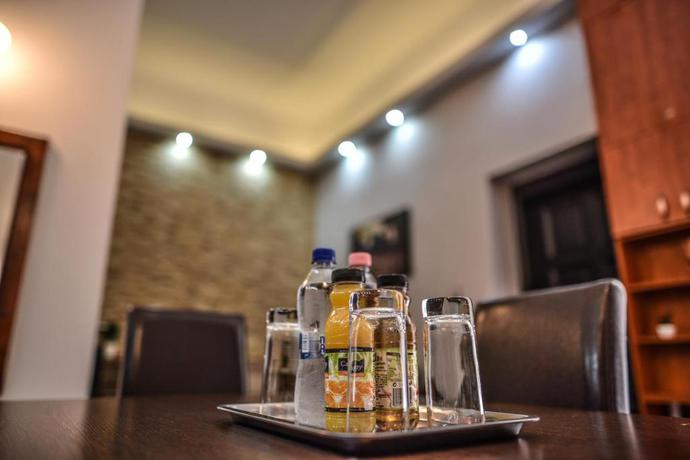 Imagen de los interiores del Hotel Corvin Point Rooms and Apartments. Foto 11