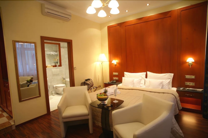 Imagen de la habitación del Hotel Corvinus. Foto 6