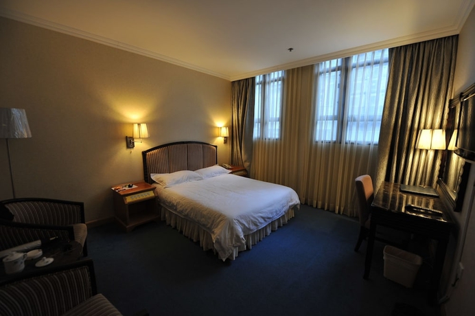 Imagen de la habitación del Hotel Cosco Inn. Foto 7
