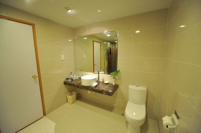 Imagen de la habitación del Hotel Cosco Inn. Foto 11