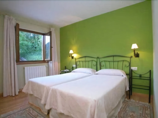 Imagen de la habitación del Hotel Cosgaya. Foto 12