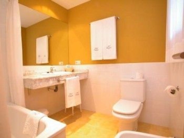 Imagen de la habitación del Hotel Cosgaya. Foto 15