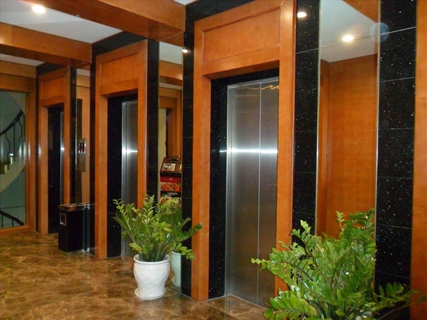 Imagen de los interiores del Hotel Cosiana Hanoi. Foto 14