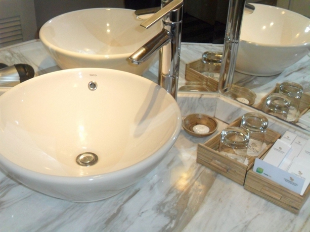Imagen de la habitación del Hotel Cosiana Hanoi. Foto 7