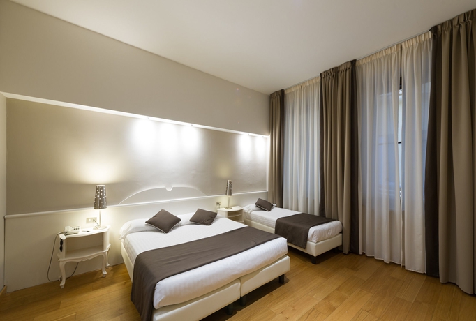 Imagen de la habitación del Hotel Cosimo De' Medici. Foto 7