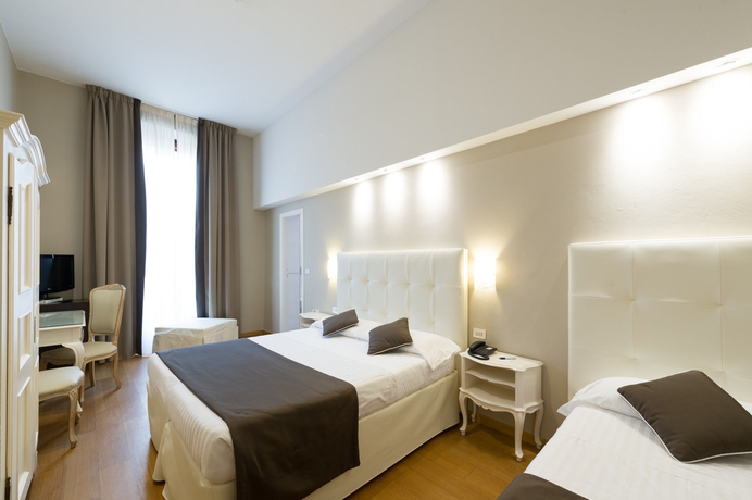 Imagen de la habitación del Hotel Cosimo De' Medici. Foto 12