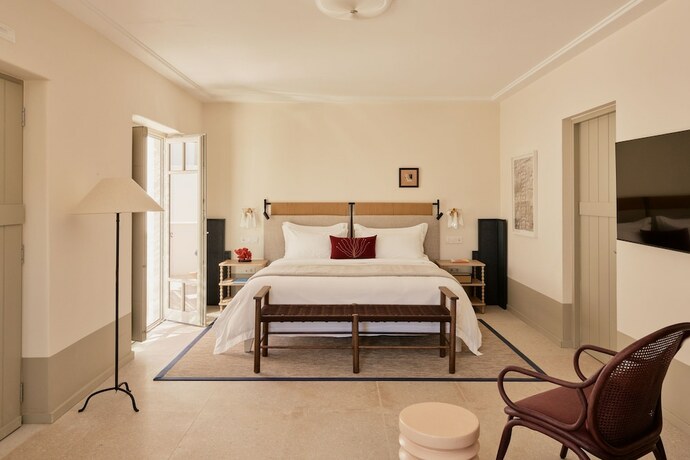 Imagen de la habitación del Hotel Cosme, A Luxury Collection Resort, Paros. Foto 11