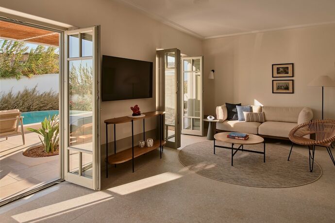 Imagen general del Hotel Cosme, A Luxury Collection Resort, Paros. Foto 8