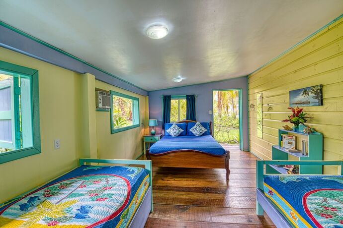 Imagen de la habitación del Hotel Cosmic Crab Resort. Foto 18
