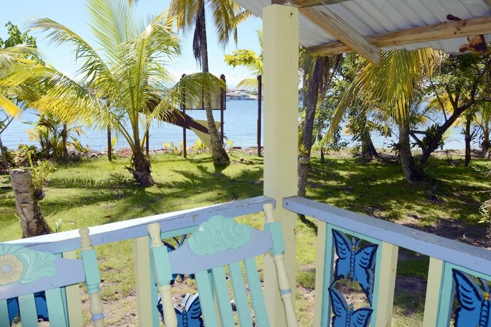 Imagen general del Hotel Cosmic Crab Resort. Foto 9