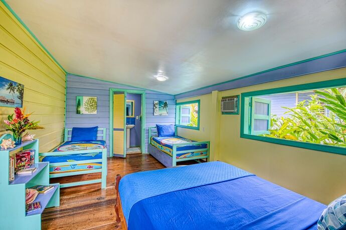 Imagen de la habitación del Hotel Cosmic Crab Resort. Foto 19