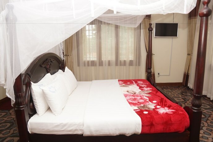 Imagen general del Hotel Cosmil Executive Suites. Foto 6