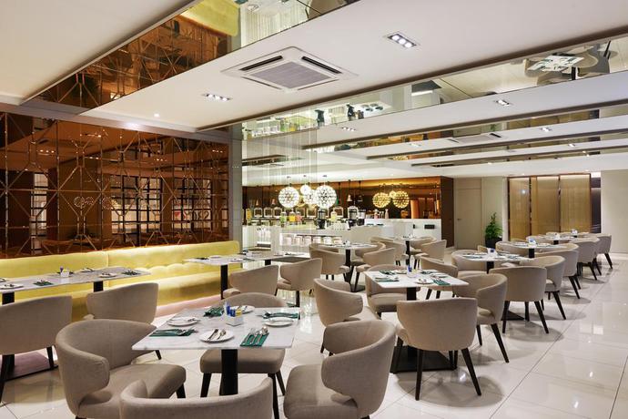 Imagen del bar/restaurante del Hotel Cosmo Kuala Lumpur. Foto 2