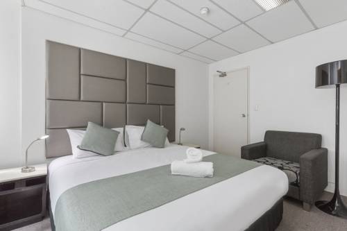 Imagen de la habitación del Hotel Cosmo On Bank. Foto 2