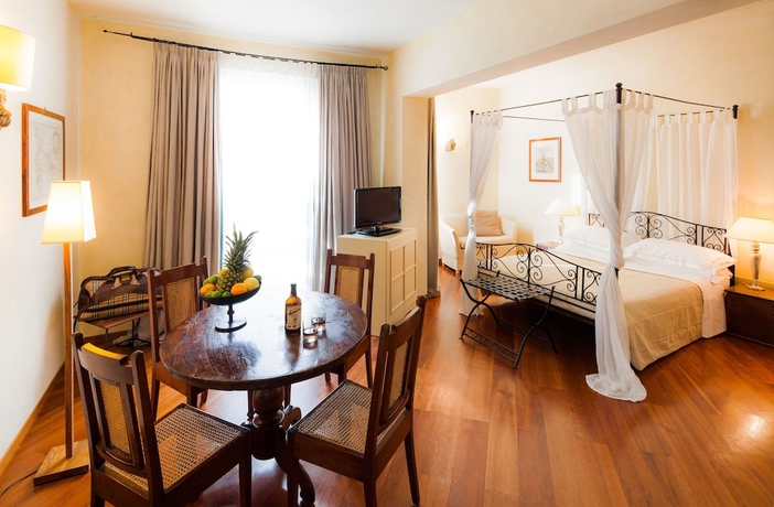 Imagen de la habitación del Hotel Cosmo Torri. Foto 13