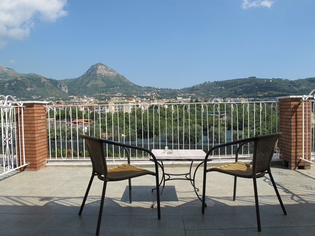 Imagen de la habitación del Hotel Cosmomare. Foto 7