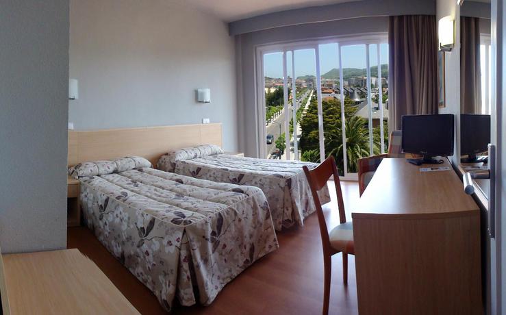 Imagen de la habitación del Hotel Cosmopol, Laredo. Foto 3