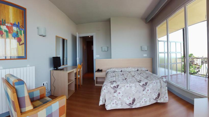 Imagen de la habitación del Hotel Cosmopol, Laredo. Foto 5