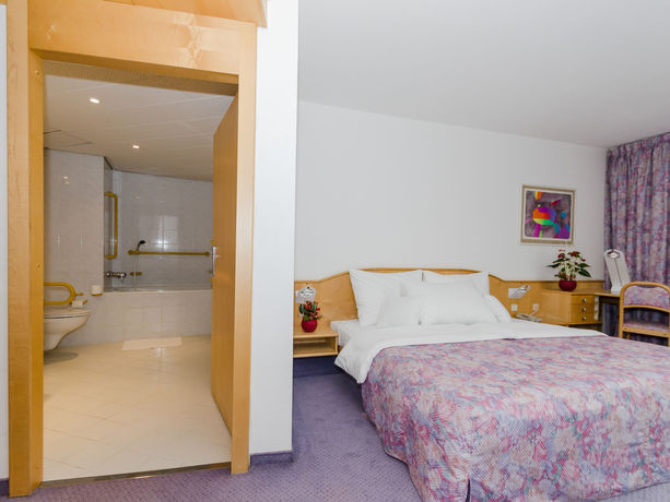 Imagen de la habitación del Hotel Cosmopolitan Bobycentrum. Foto 7