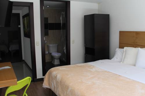 Imagen de la habitación del Hotel Cosmopolitan Bogota. Foto 4