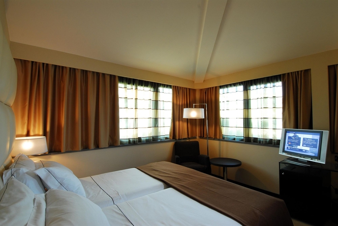 Imagen de la habitación del Hotel Cosmopolitan, Florencia. Foto 9