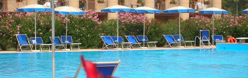 Imagen de la piscina del Hotel Cosmopolitan Golf and Beach Resort. Foto 17